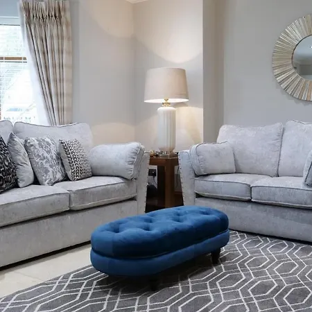 Apartment Town 2 Bedrooms *