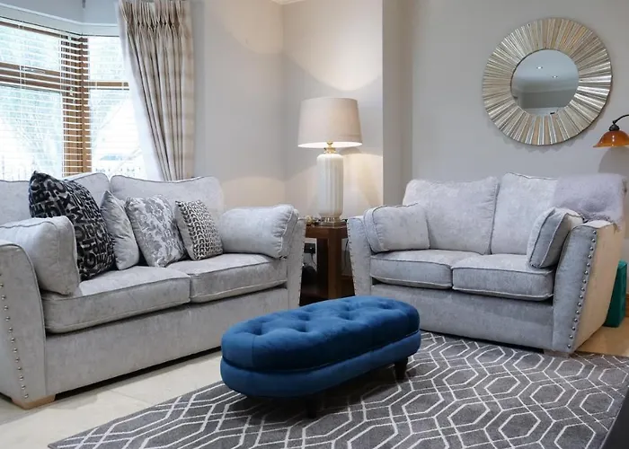 아파트 Town 2 Bedrooms *